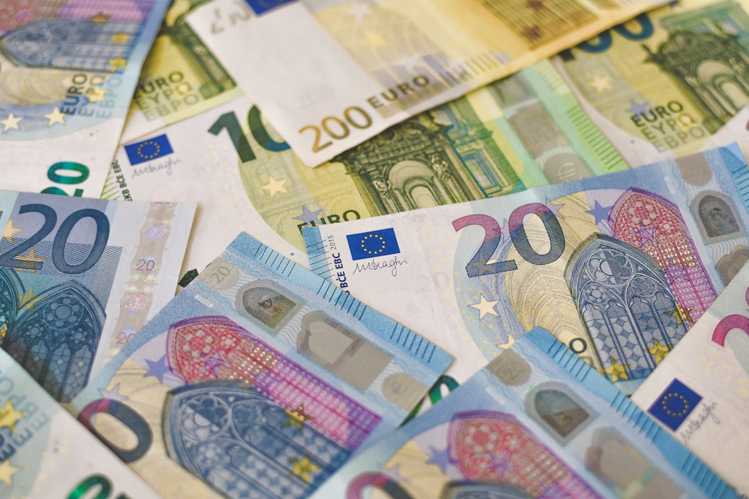 Épargne en billets d'euros pour atteindre les plafonds du Livret A, LDDS et LEP