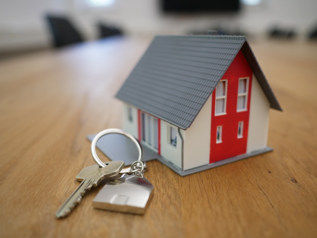 Clés et contrat de location pour un logement proposé avec Loc’Avantages