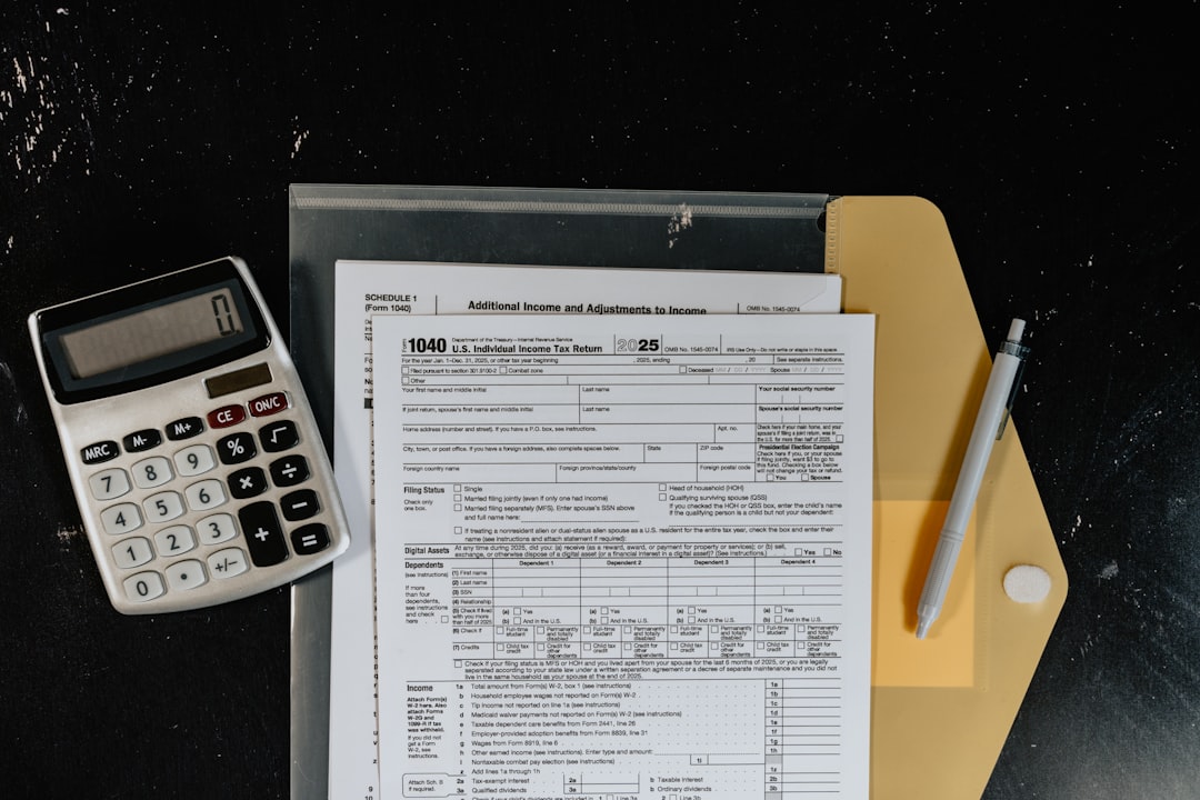 Calculatrice et formulaires fiscaux pour contrôler un avis de taxe foncière