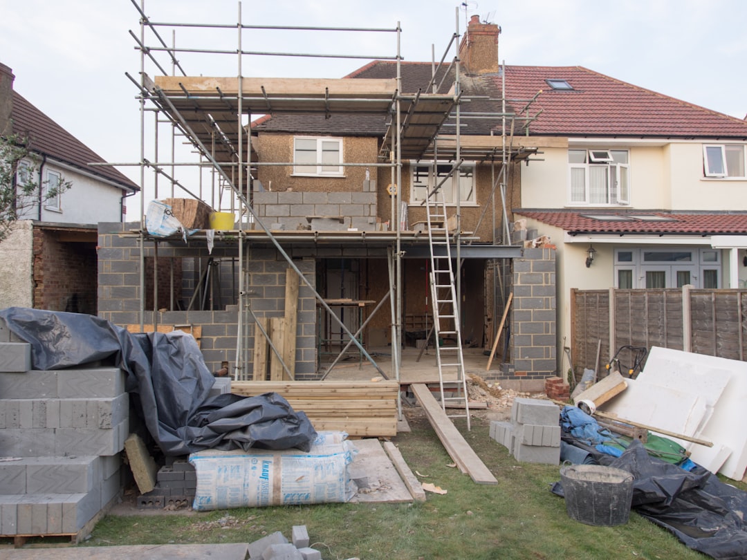 Murs en construction lors de l’agrandissement d’un logement