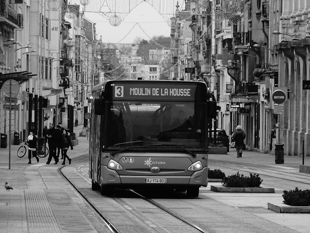 Centre-ville d'une ville française, illustration du bus gratuit Dunkerque