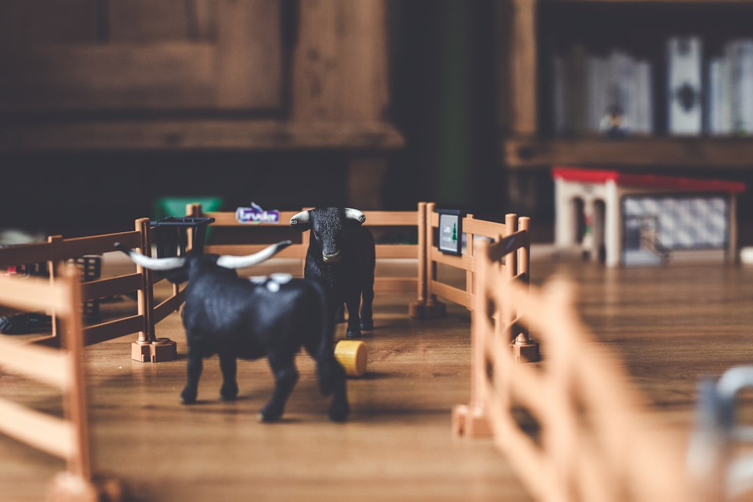 Figurines de jouets en bois