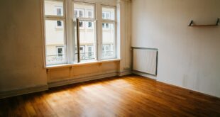 Logement vide après un départ avec préavis réduit à un mois