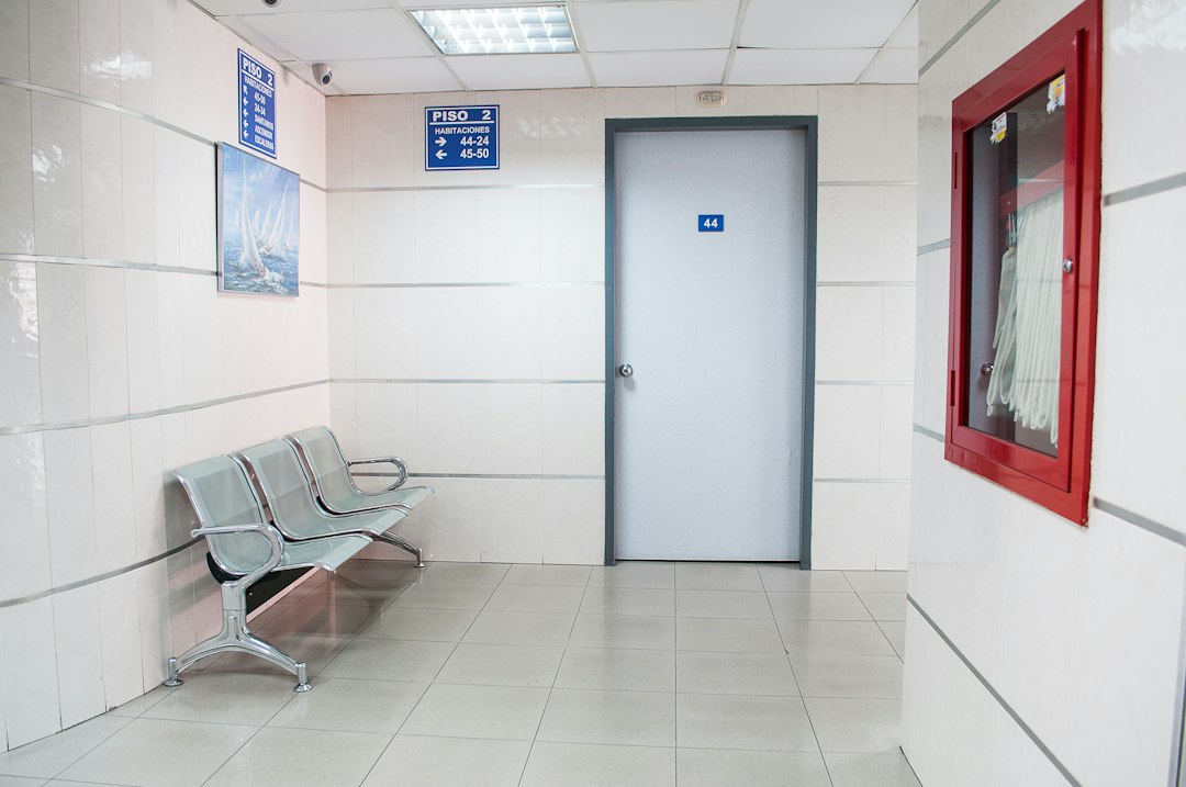 Salle de soins dans un établissement de santé