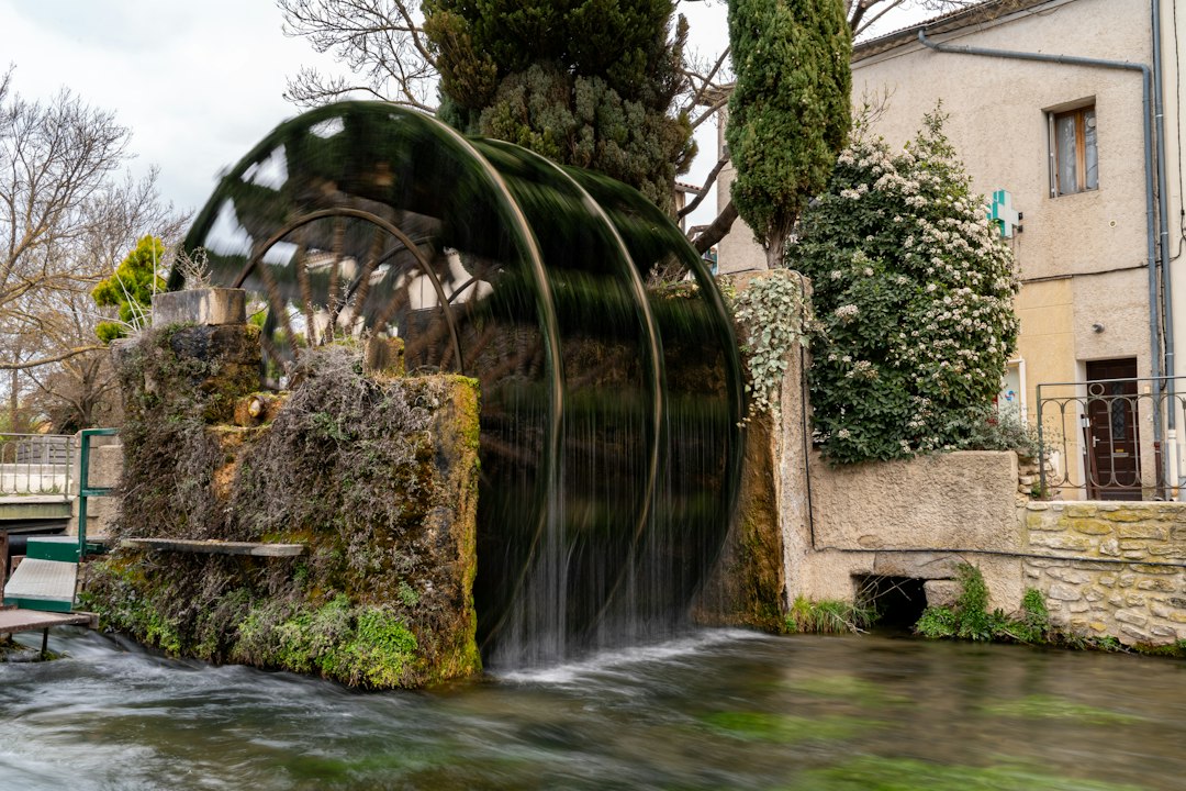 Village de Provence, où se mesurent aussi les retombées du cyclotourisme