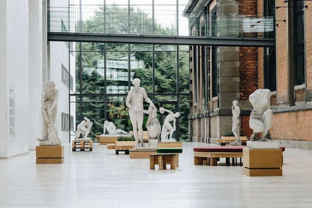 Galerie de sculptures, levier de la fréquentation du Louvre-Lens