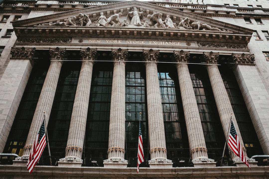 Colonnes d'un bâtiment financier